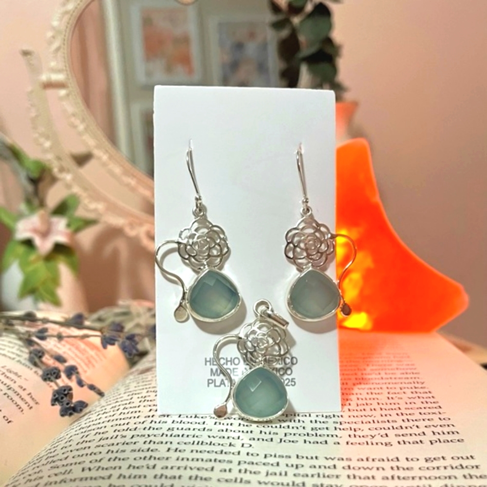 Green Chalcedony Set